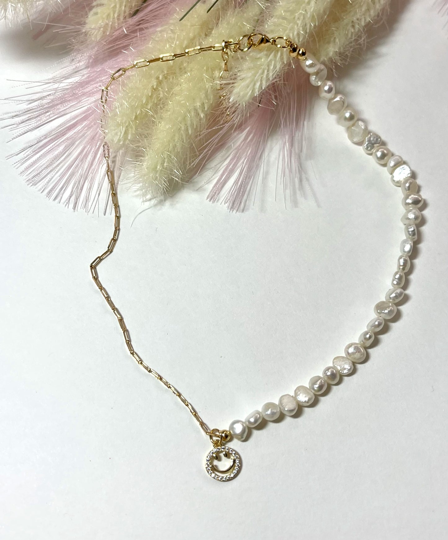 BLING HAPPY FACE NECKLACE