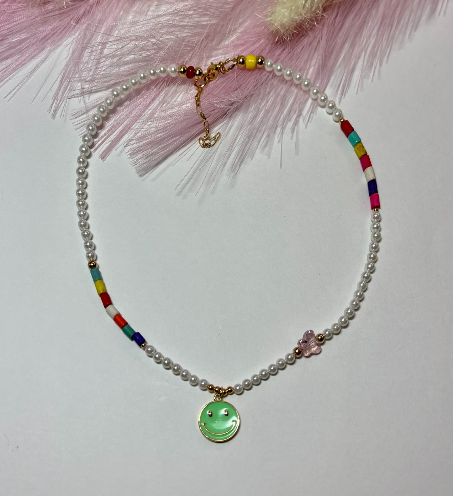 GREEN HAPPY FACE NECKLACE