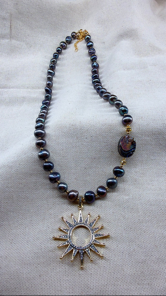 Eternal Sun Necklace ☀️