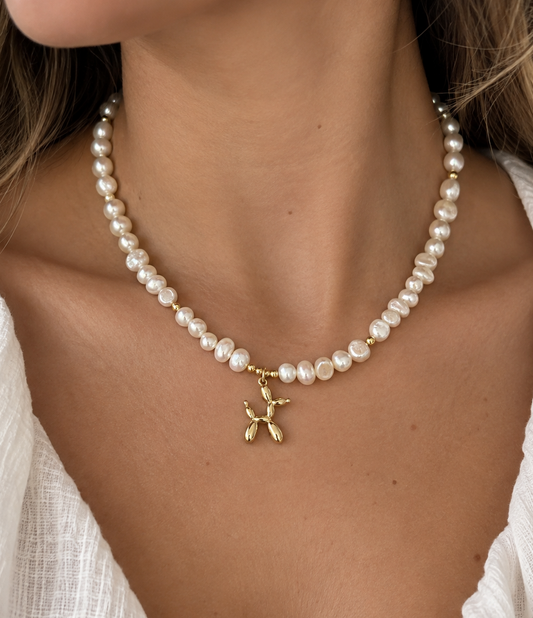 BALLOON DOG NECKLACE